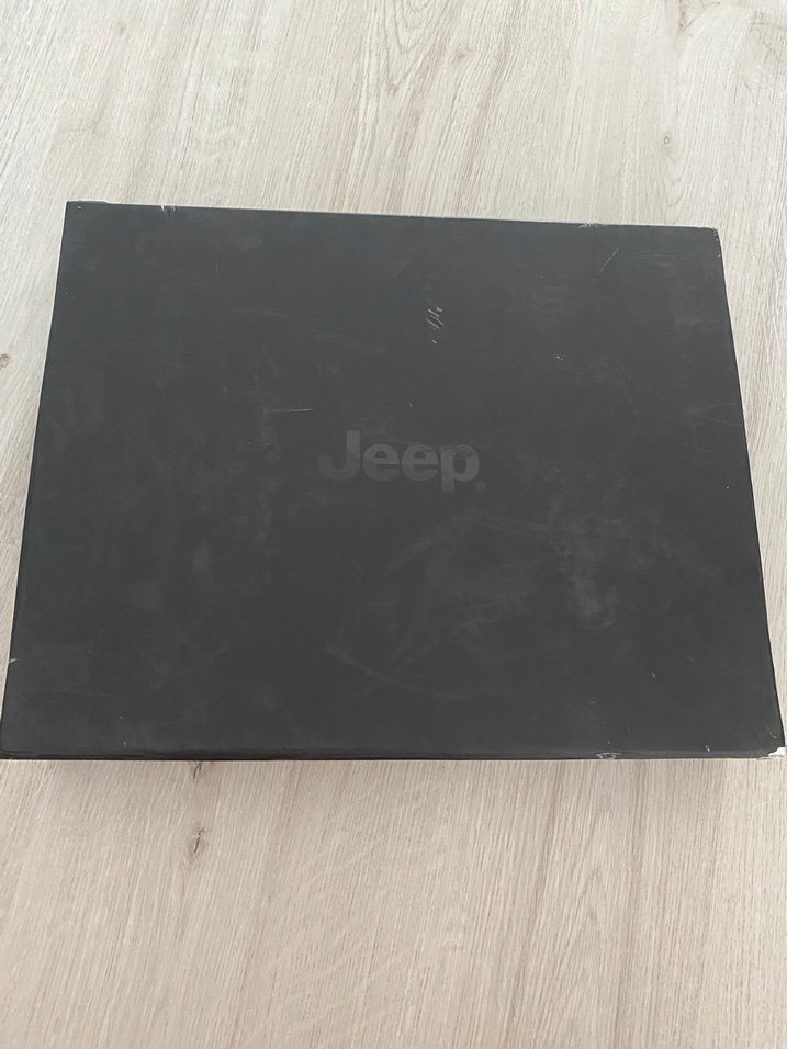 Jeep markasına ait - Görsel 4