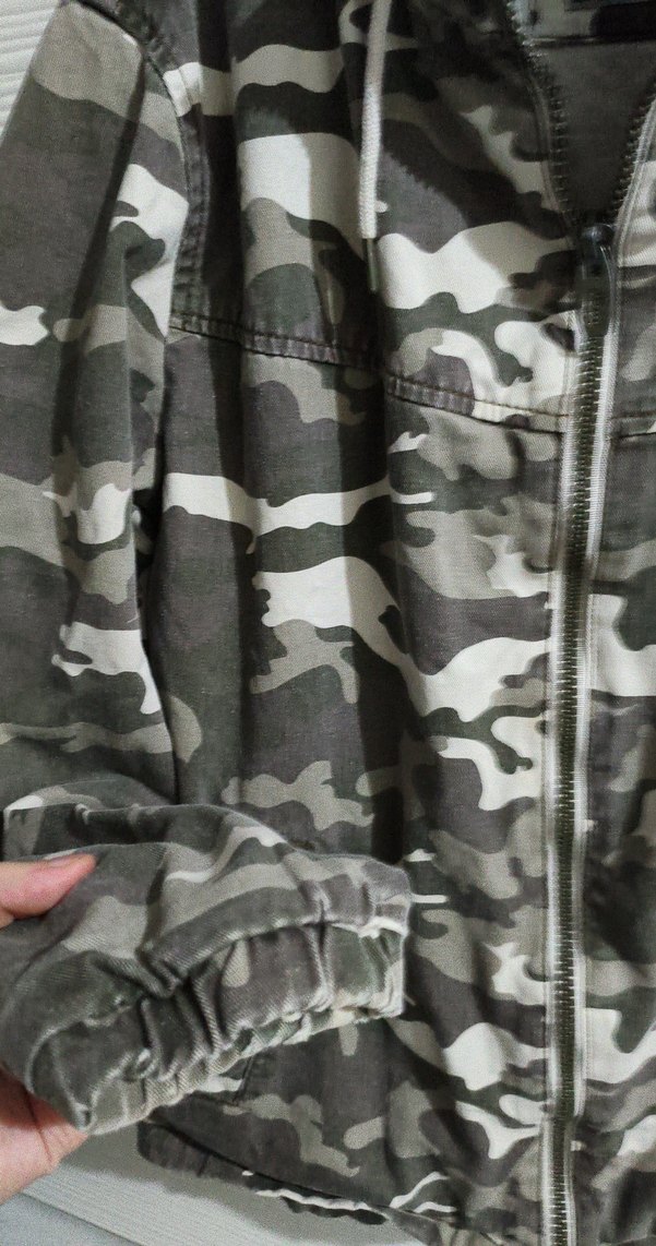 Kapüşonlu Gri Kamuflaj Kadın Ceket - Görsel 3