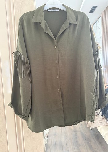 Haki yeşil tonu çok güzel arkası ve kolları püsküllü - Görsel 2