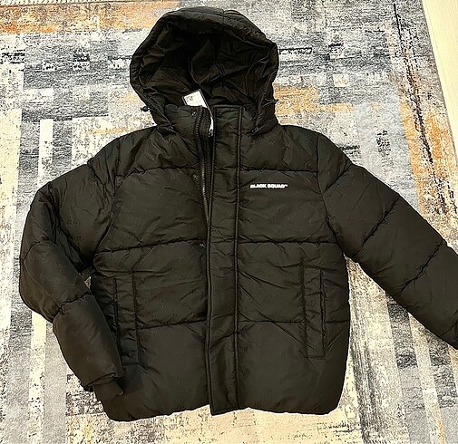 Zara Yurt dışı şişme mont