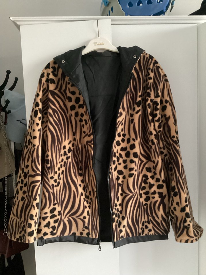 Çift Yönlü Zebra Desenli ve Deri Ceket - Görsel 2