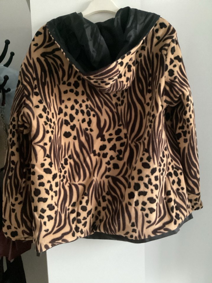 Çift Yönlü Zebra Desenli ve Deri Ceket - Görsel 4