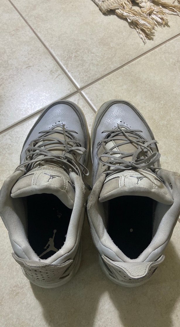 Gri Bağcıklı Basketbol Ayakkabısı orijinal Nike ait jordan - Görsel 2