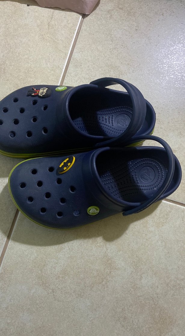 Erkek Çocuk Pop Kültür Desenli Mavi Terlik crocs orjinal - Görsel 2