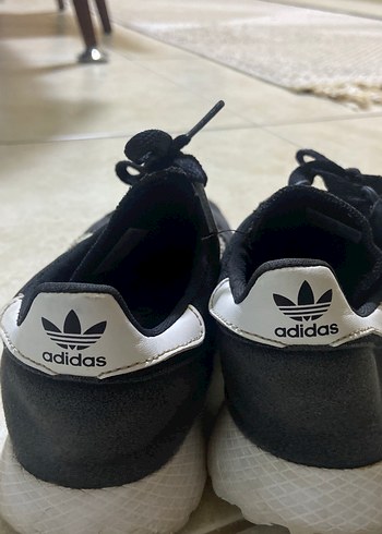 Siyah Adidas çocuk spor ayakkabı orijinal - Görsel 2