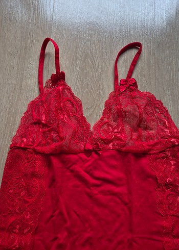 Kırmızı Dantelli Atlet Sıfır Ürün S-M bedene uygun - Görsel 2