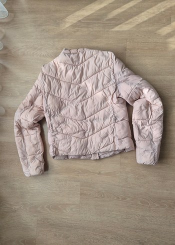 bershka mont L beden pembe, sırt kısmında ufak bi dikiş var - Görsel 3