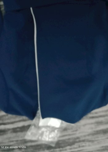 Mavi Uzun Kemerli Kadın - Görsel 4