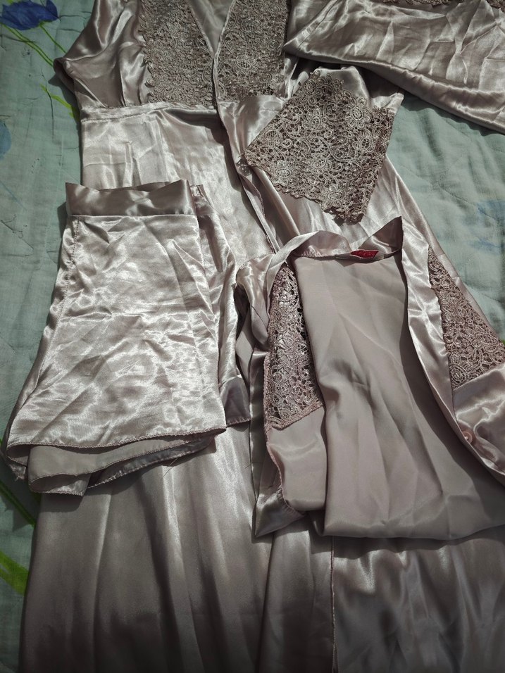 Nakışlı saten seti KULLANILMADI - Görsel 2