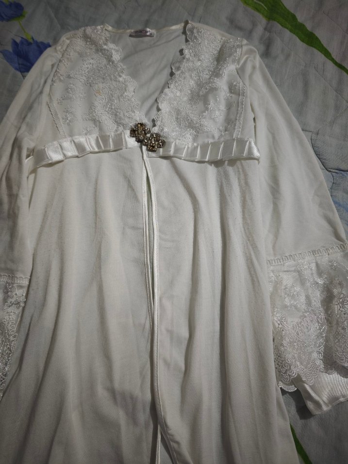 Uzun Beyaz Nakışlı Bohem Kadın Sabahlık - Görsel 3