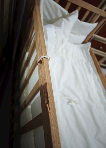 bursa içi Beyaz Bebek Beşiği ve Yumuşak Yatak Seti (60*120) - Görsel 4