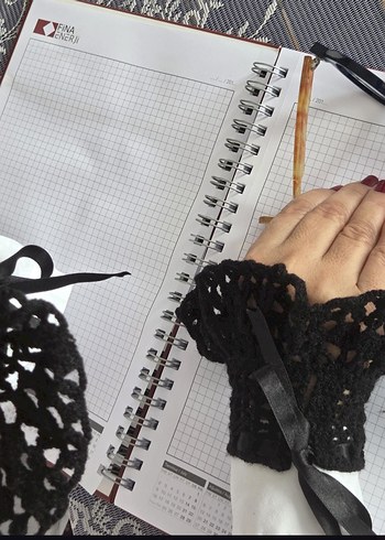 Gotik Örgü Eldiven/Kolluk - Görsel 3