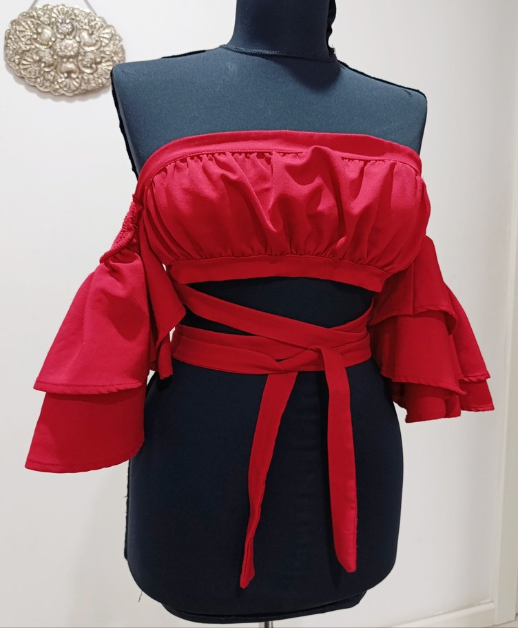 Kırmızı Büstiyer - Görsel 3