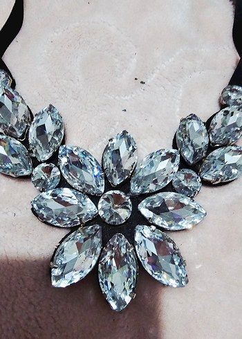 Payetli Mini Beyaz Kadın Kolye - Görsel 2