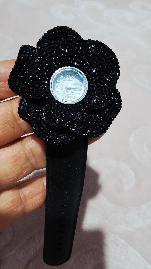 Tokalı Siyah Gotik Kadın Saati - Görsel 2