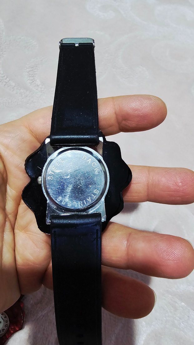 Tokalı Siyah Gotik Kadın Saati - Görsel 3