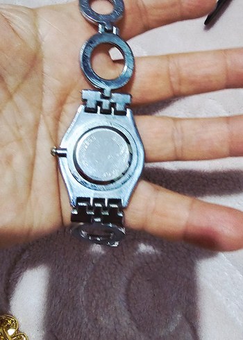 Gri Kadın Kol Saati, Tokalı, Minimalist - Görsel 2