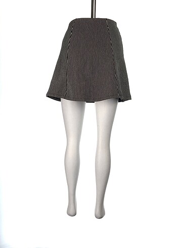 m Beden Bershka Mini Etek %70 İndirimli.