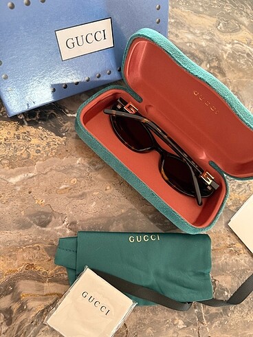 Gucci leopar taşsız en popüler model güneş gözlüğü