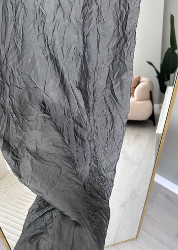 m Beden Zara Gri Uzun Askılı Buruşuk Elbise