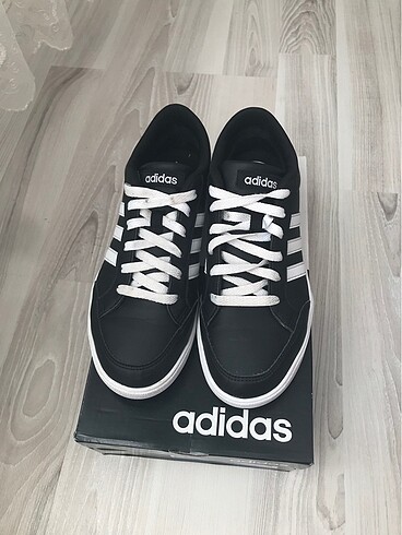Adidas Spor Ayakkabı
