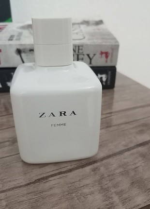 Zara femme