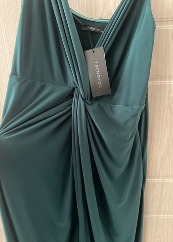 Yeşil Drapeli Uzun V Yaka Elbise - Görsel 2