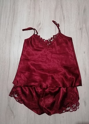 Bordo gecelik