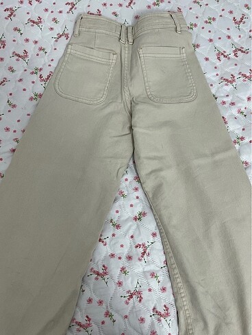 Zara Zara kız çocuk için krem renk likralı pantalon
