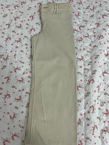 Zara kız çocuk için krem renk likralı pantalon