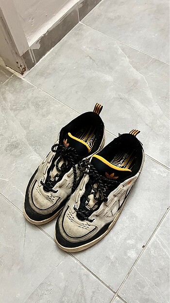 Adidas ADİ2000