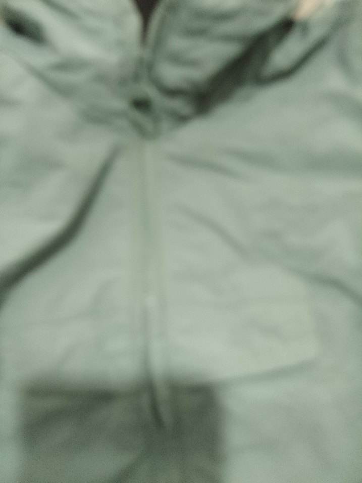 Gri Kapüşonlu Erkek Çocuk Mont - Görsel 4