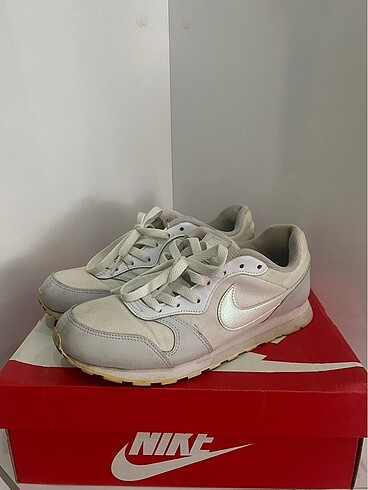 Nike spor ayakkabı beyaz rahat