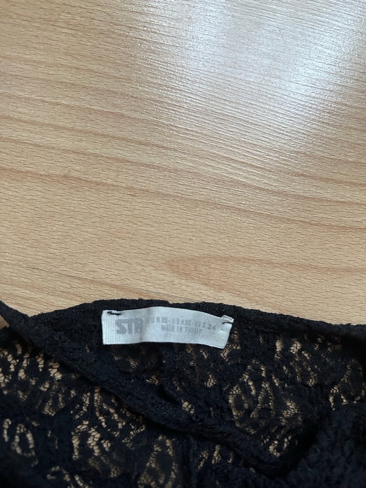 Stradivarius dantel tulum - Görsel 4