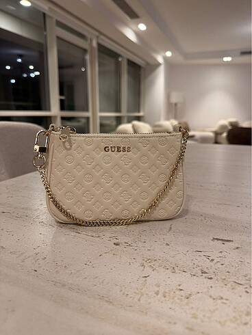 Guess çanta