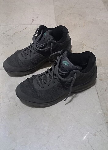 42 Beden Erkek Nike Gri Spor Ayakkabı 