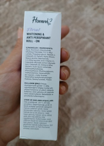 Beden Renk Homm Life Floral Beyazlatıcı ve Ter Önleyici Roll-On