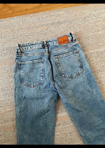 s Beden Bershka Mom Jean