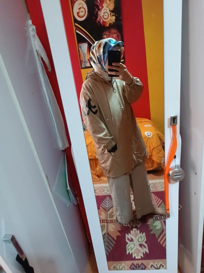 Kadın Camel Midi Kapüşonlu Yağmurluk - Görsel 2