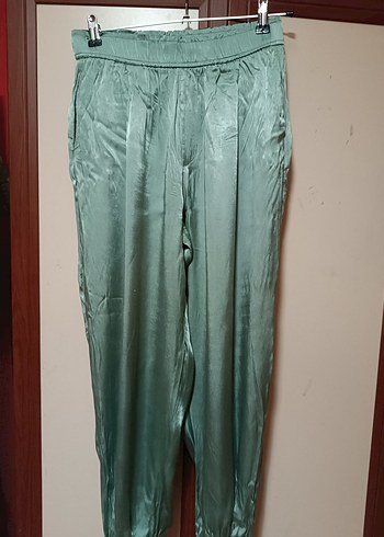 Zara Turkuaz Saten Görünümlü Pilili Kadın Pantolon