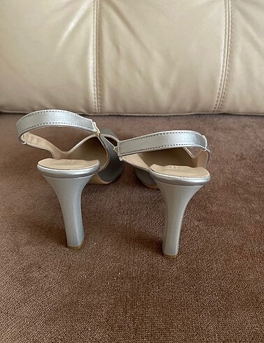38 Beden Gümüş stiletto