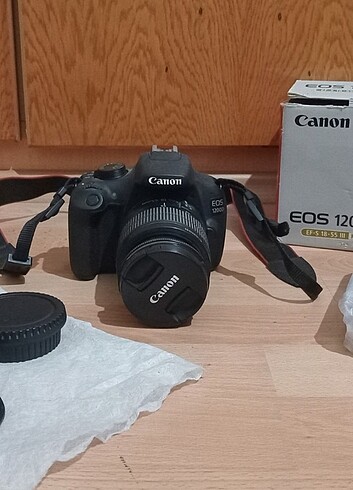 Canon D1200