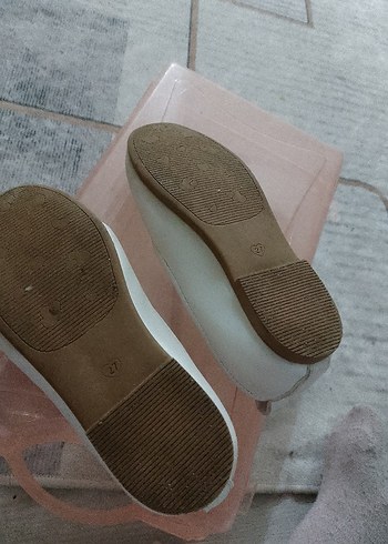 Fiyonklu Beyaz Kız Çocuk Babet Ayakkabı - Görsel 5