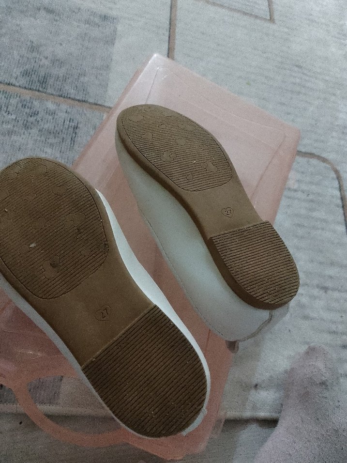 Fiyonklu Beyaz Kız Çocuk Babet Ayakkabı - Görsel 5