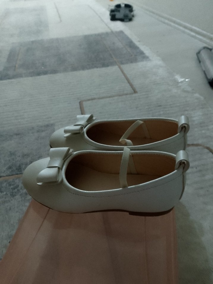 Fiyonklu Beyaz Kız Çocuk Babet Ayakkabı - Görsel 3