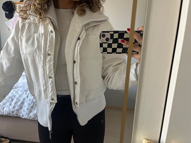 Zara Beyaz Bomber Ceket