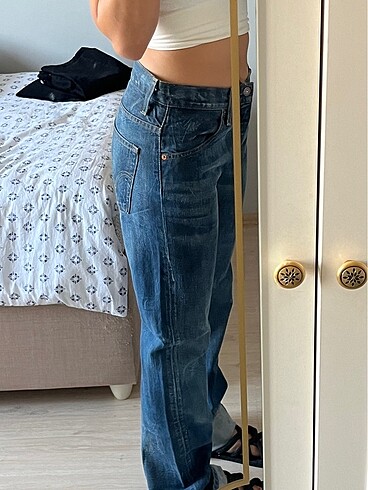 Levis Jean