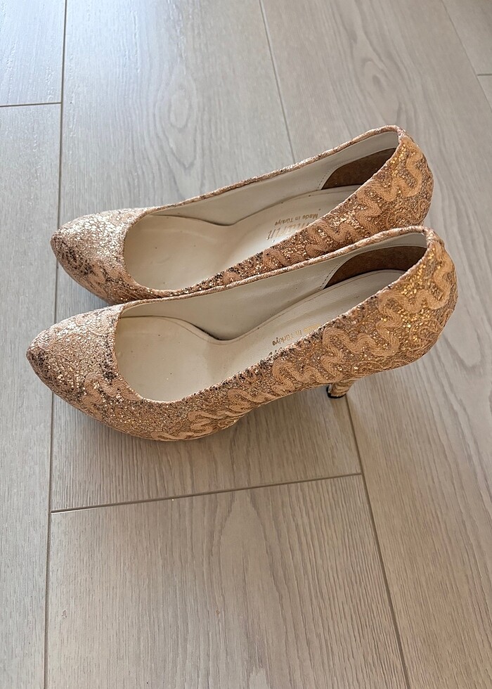 Topuklu Ayakkabı - Görsel 2