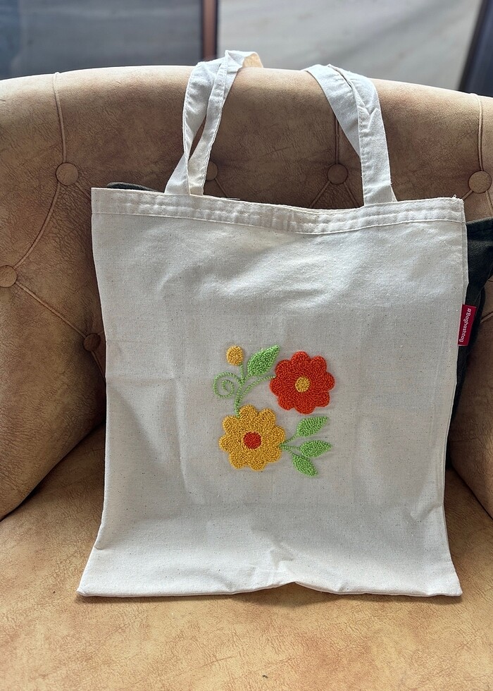 Punch Nakışlı Çanta - Görsel 4