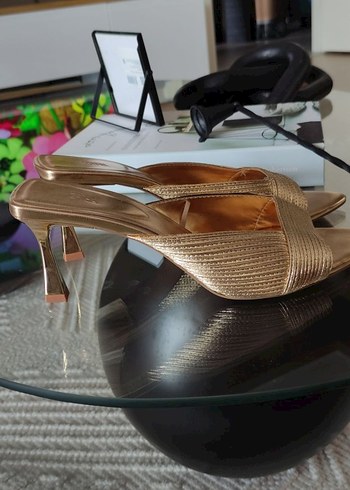 Zara Altın Renkli Yılan Desenli Stiletto Kadın Topuklu Ayakkabı